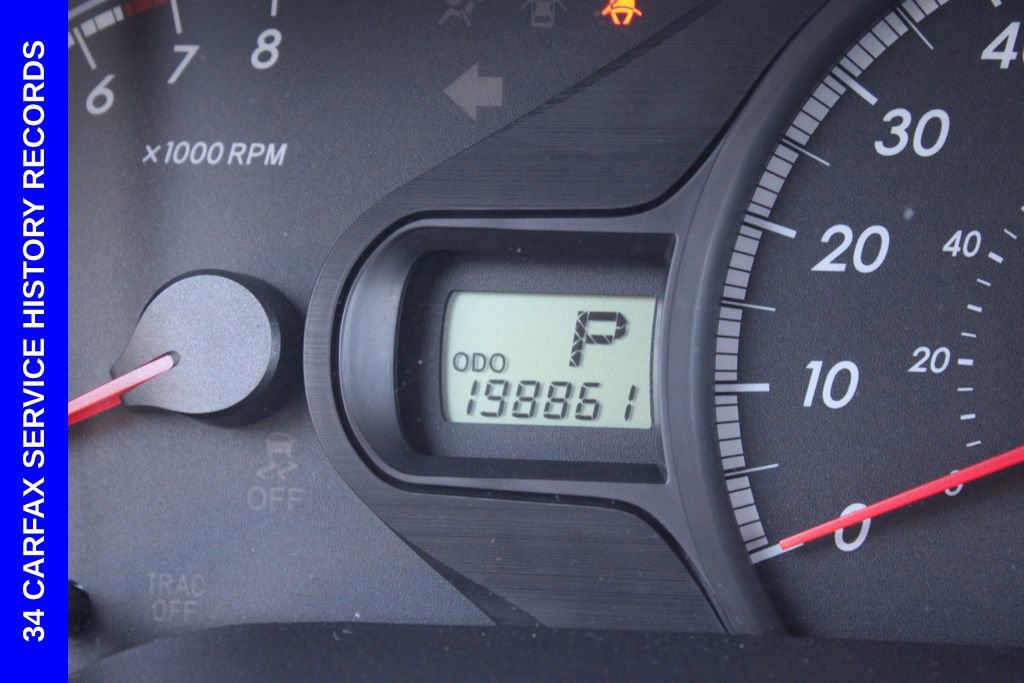 Used 2013 Toyota Sienna LE w/ Towing Pkg image 35