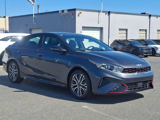 Used 2024 Kia Forte GT-Line w/ GT-Line Premium Package FWD image 3
