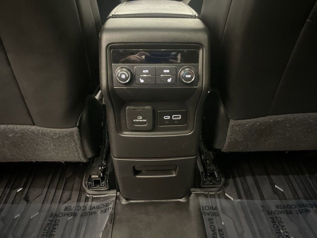 Used 2022 GMC Acadia AT4 image 16