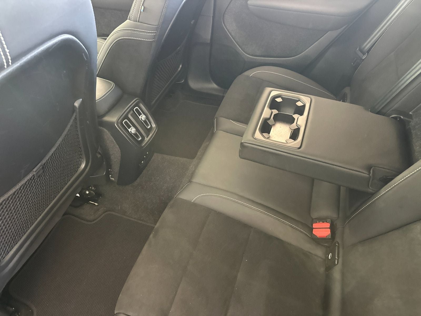 Certified 2023 Volvo XC40 Recharge Ultimate w/ Protection Package Premier AWD/4WD image 6