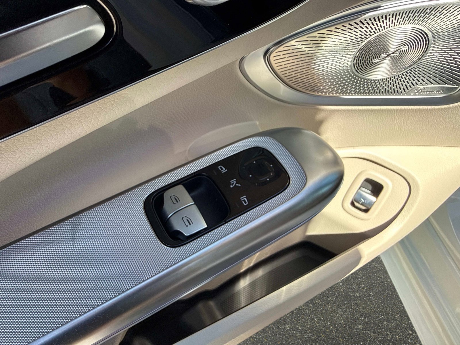 New 2026 Mercedes-Benz CLE 300 4MATIC Coupe image 14