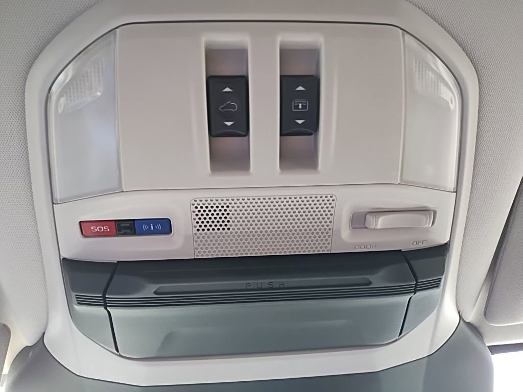 Used 2025 Subaru Ascent Limited image 42