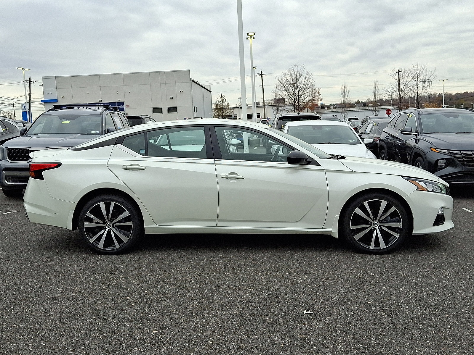 Used 2020 Nissan Altima 2.5 SR image 7
