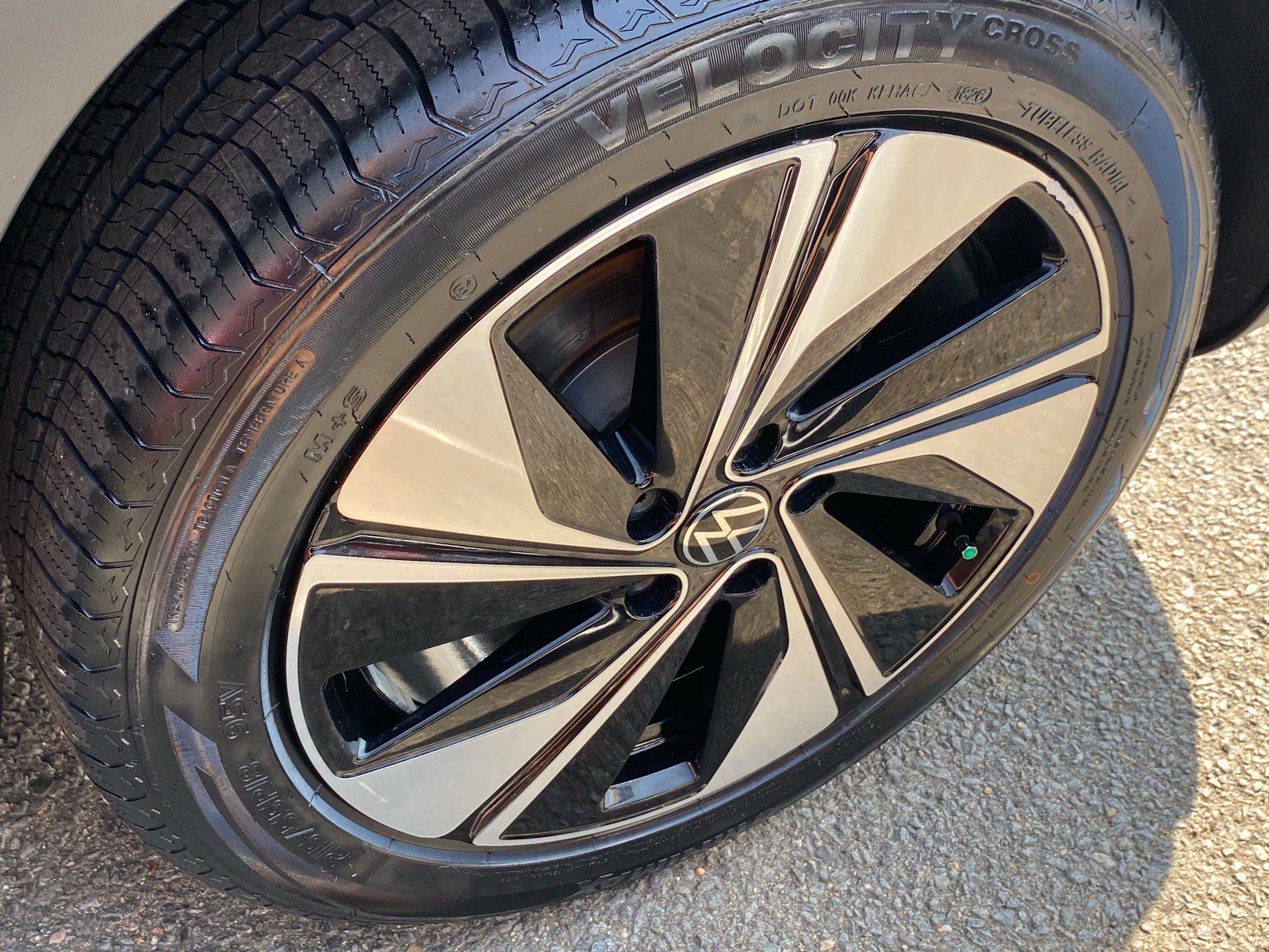 Certified 2024 Volkswagen Taos SE AWD/4WD image 19