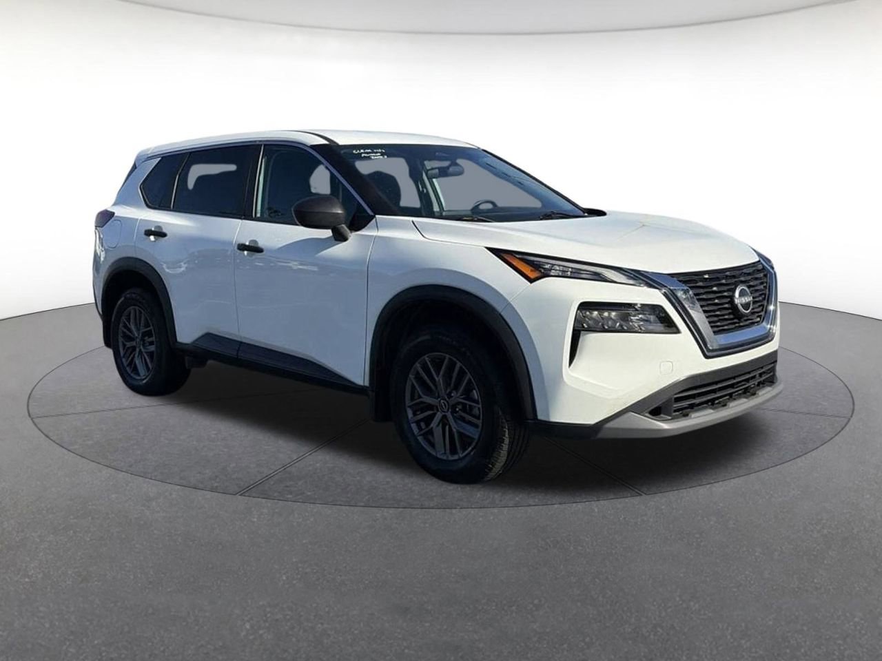 Used 2023 Nissan Rogue S image 7