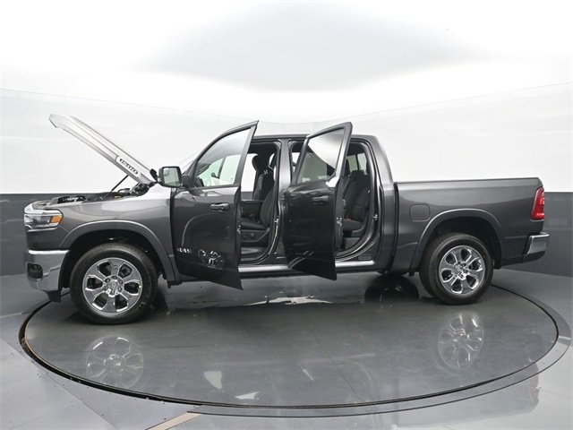 New 2026 RAM 1500 4x4 Crew Cab image 55