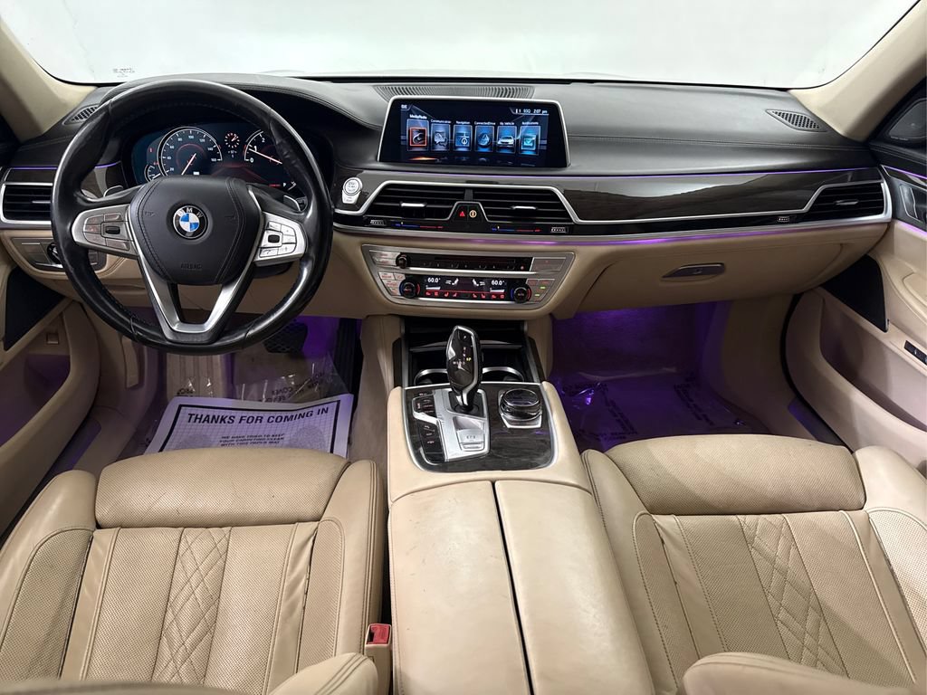 Used 2017 BMW 740i RWD image 33