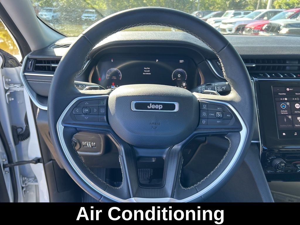 Certified 2023 Jeep Grand Cherokee L Laredo image 16