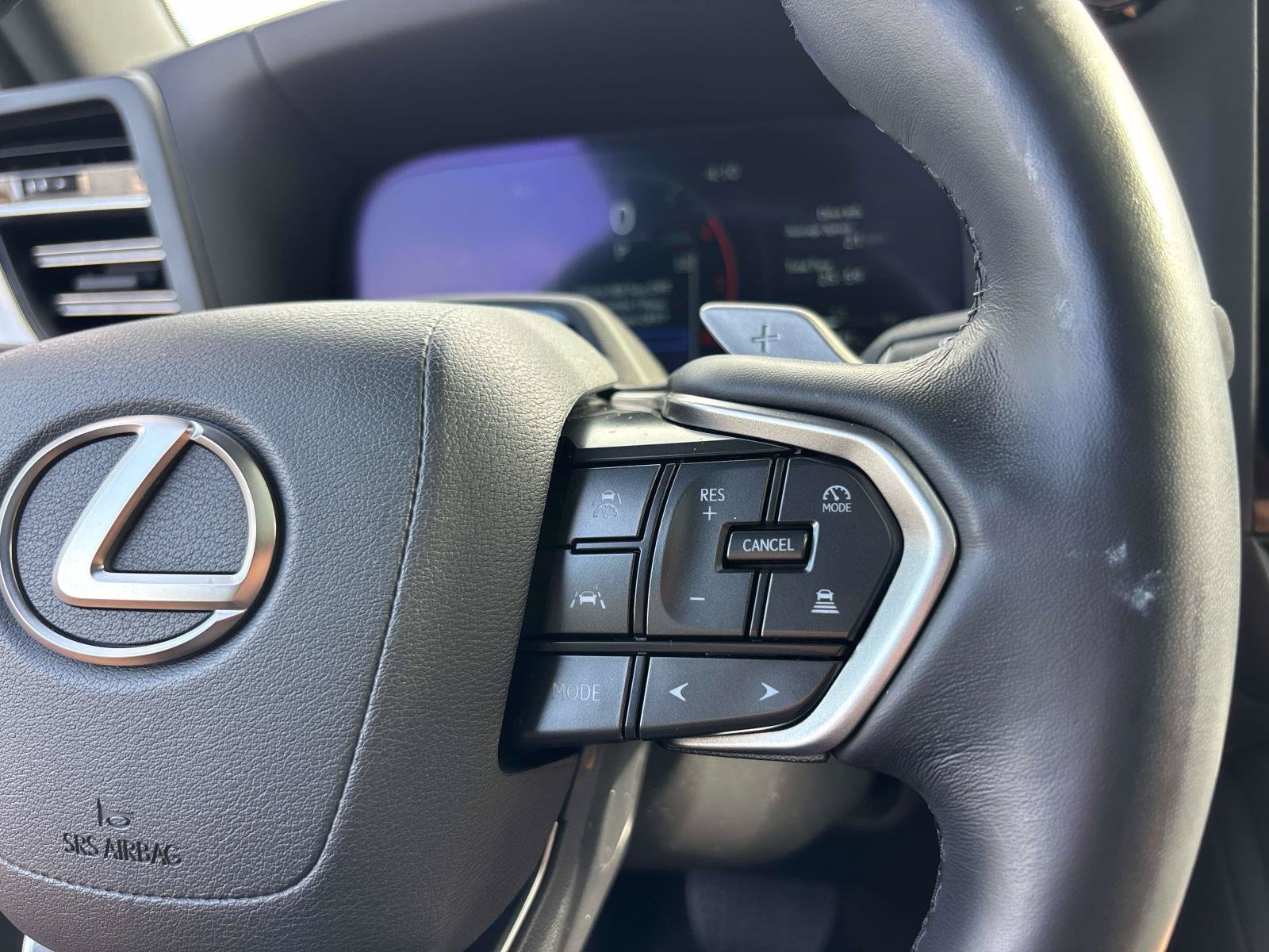 Used 2024 Lexus GX 550 w/ Accessory Package (Z1) AWD/4WD image 22