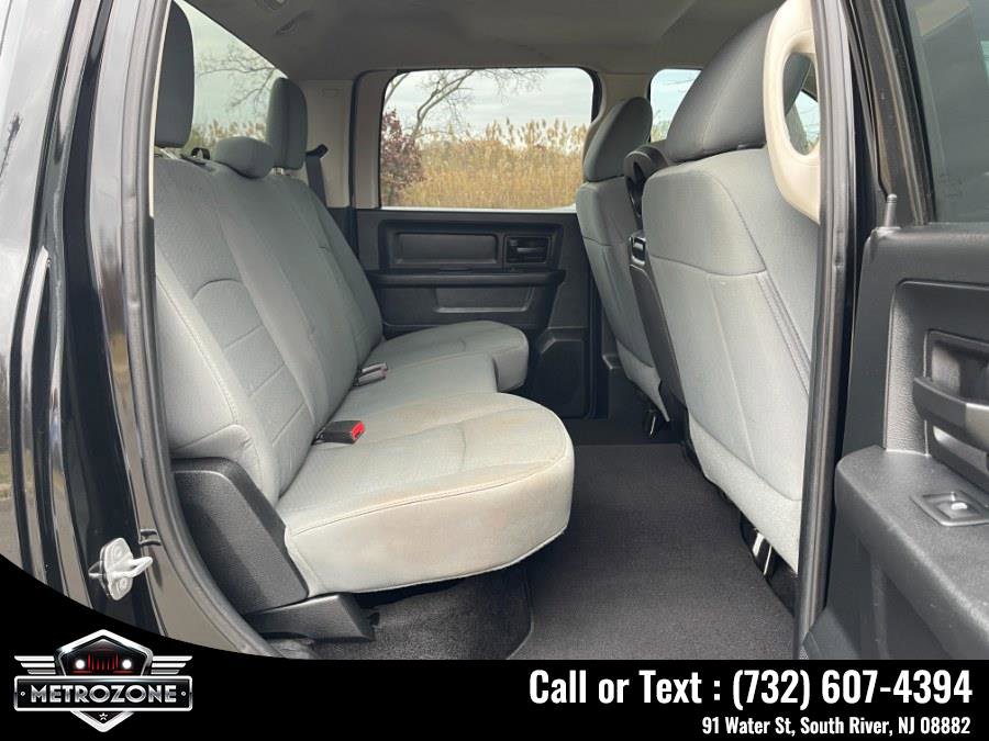 Used 2014 RAM 1500 Express w/ Black Ram 1500 Express Group image 22