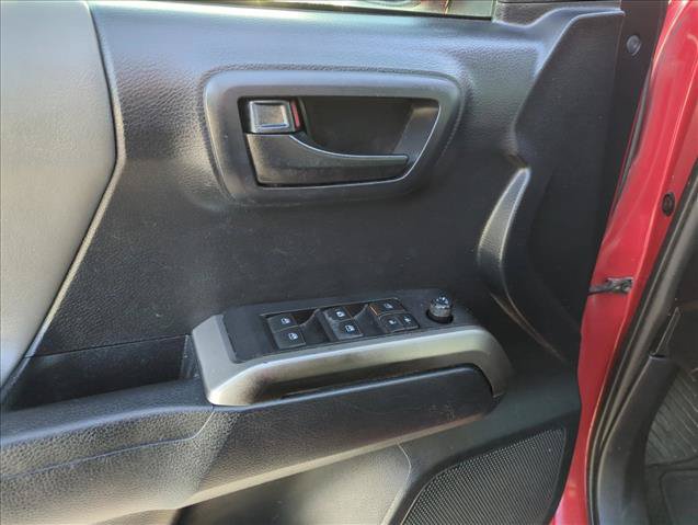 Used 2019 Toyota Tacoma SR5 RWD image 9
