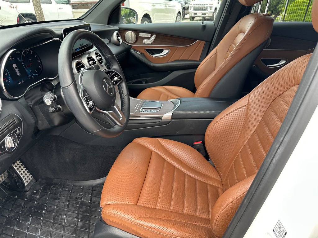 Used 2021 Mercedes-Benz GLC 300 4MATIC image 17