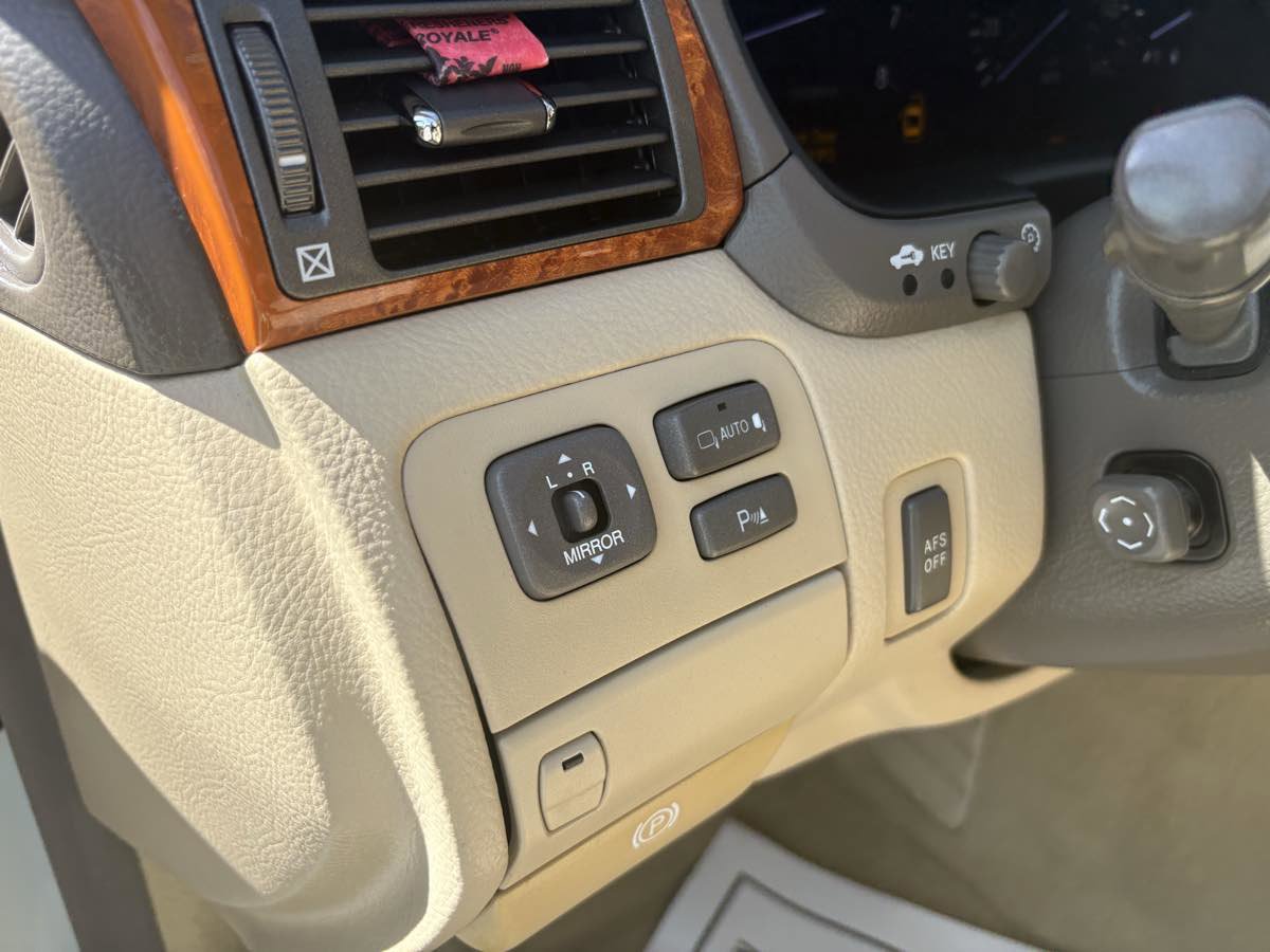 Used 2005 Lexus LS 430 image 37