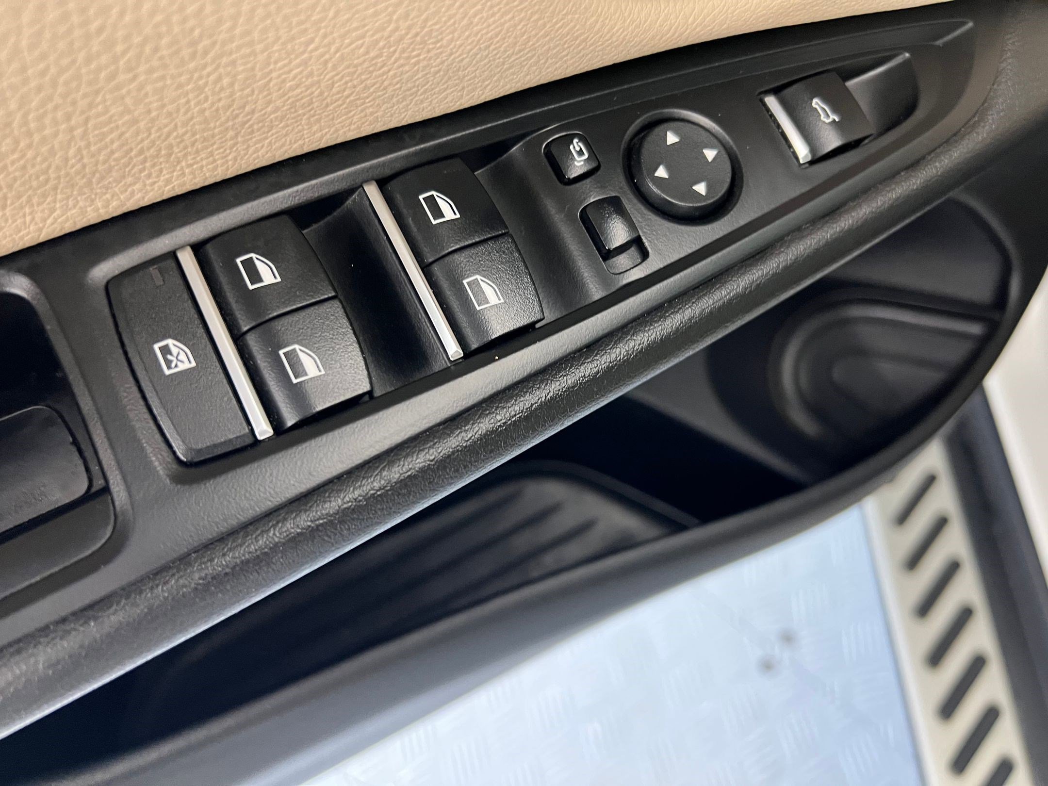 Used 2018 BMW X5 xDrive35i w/ Driving Assistance Package AWD/4WD image 24