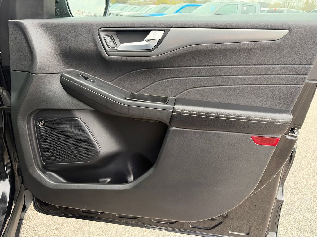 Used 2023 Ford Escape Active w/ Tech Pack #2 image 9
