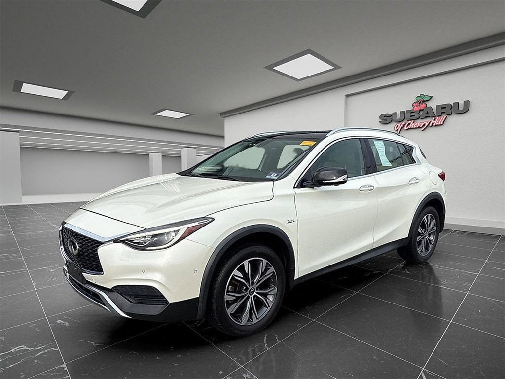 Used 2019 INFINITI QX30 Premium w/ Navigation Package image 9