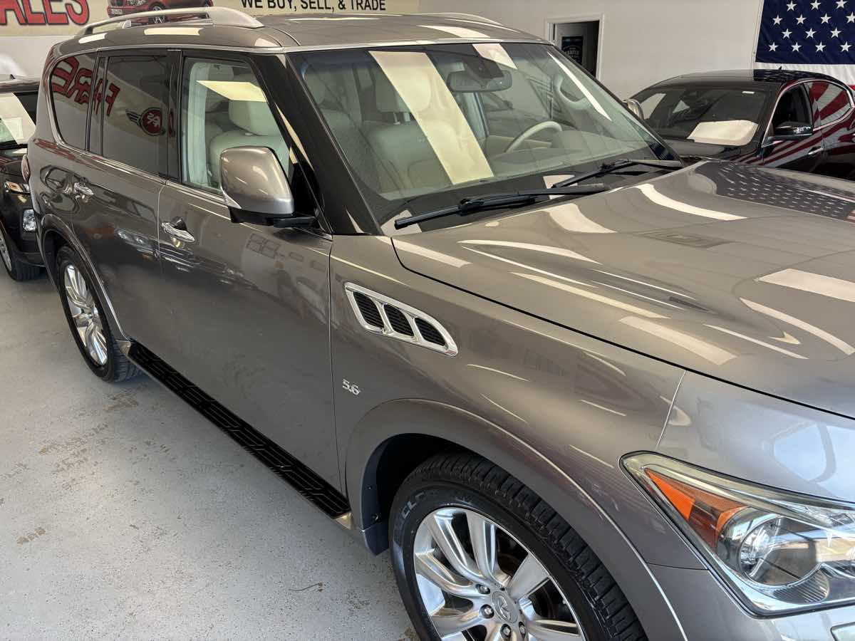 Used 2014 INFINITI QX80 2WD w/ Deluxe Touring Package image 4