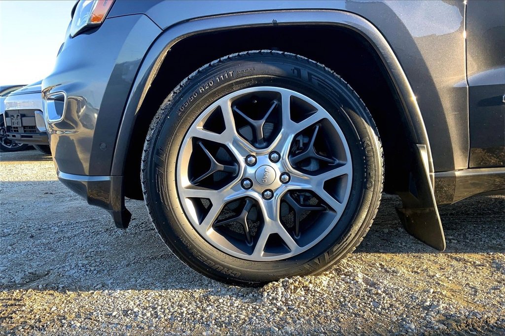 Used 2019 Jeep Grand Cherokee Overland image 25