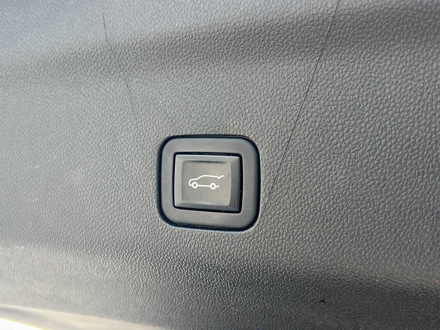 Used 2022 Chevrolet Tahoe High Country image 38