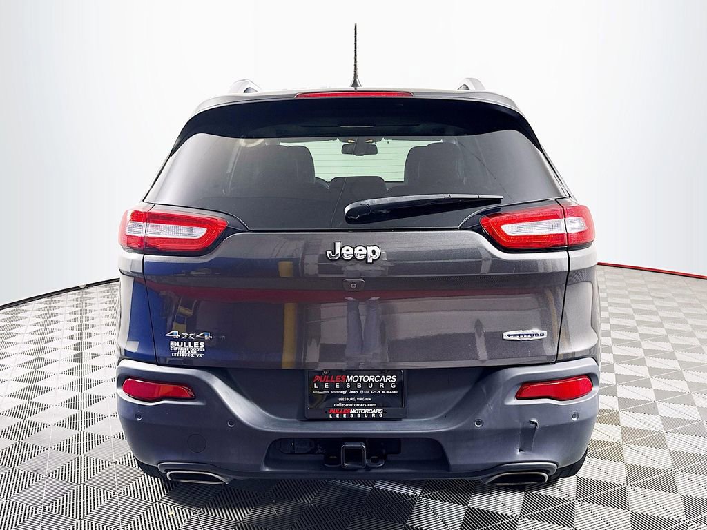 Used 2018 Jeep Cherokee Latitude Plus w/ Comfort/Convenience Group AWD/4WD image 6