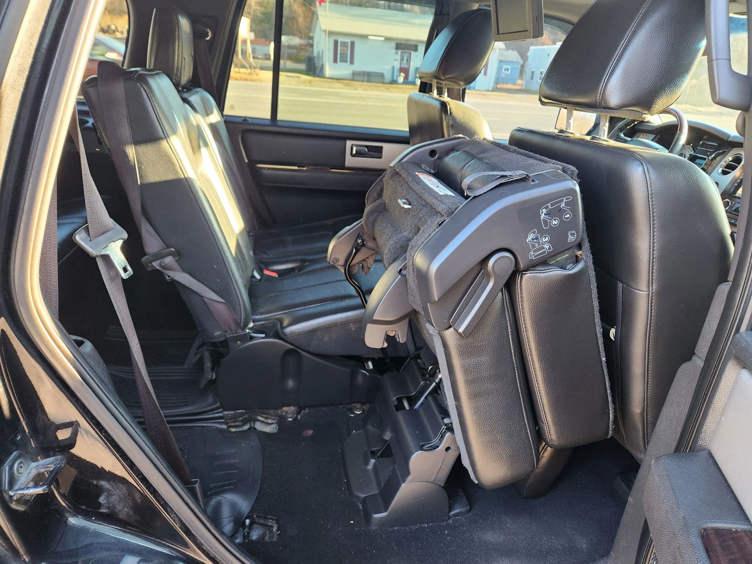 Used 2010 Ford Expedition Limited image 24