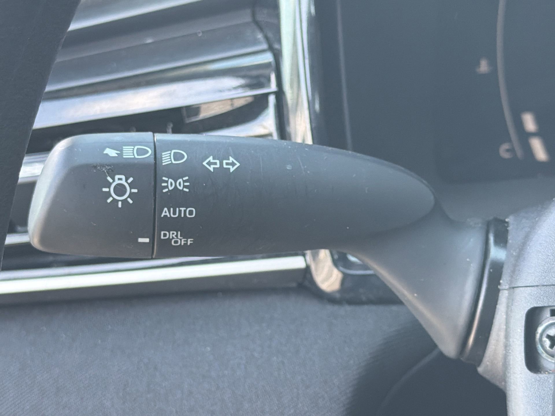 Used 2025 Toyota Camry LE FWD image 13