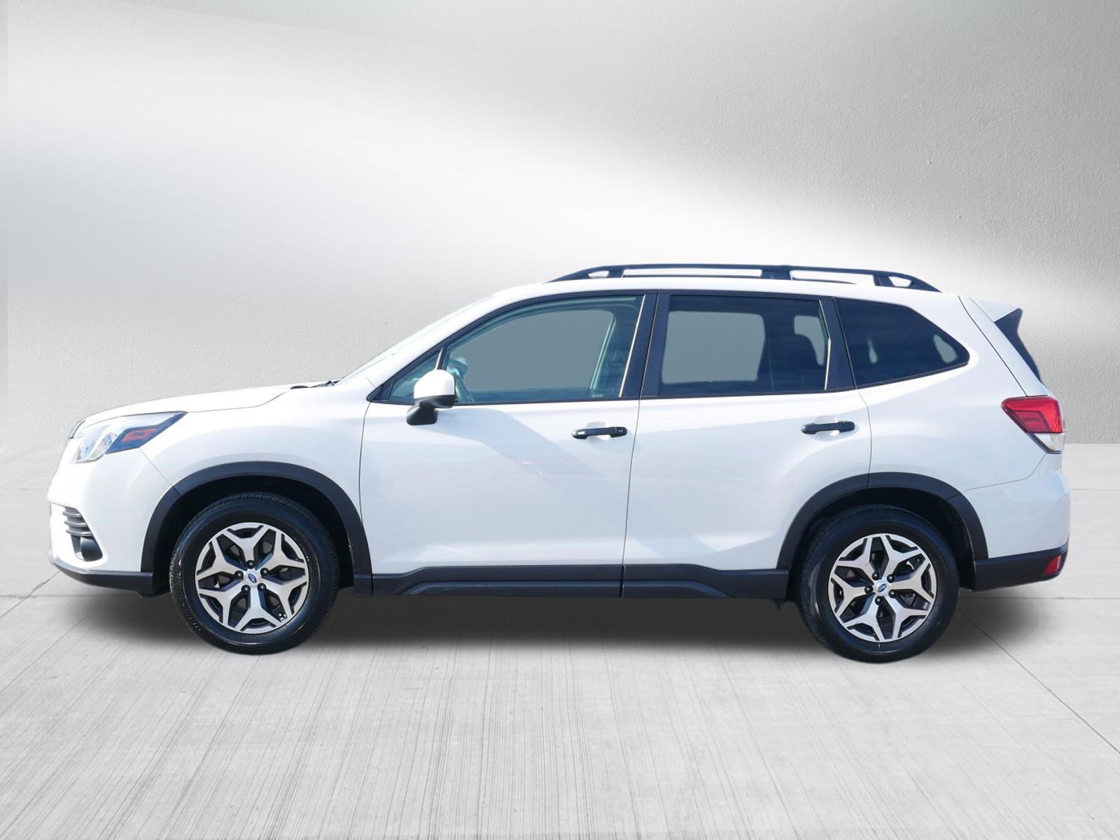 Certified 2023 Subaru Forester Premium image 4