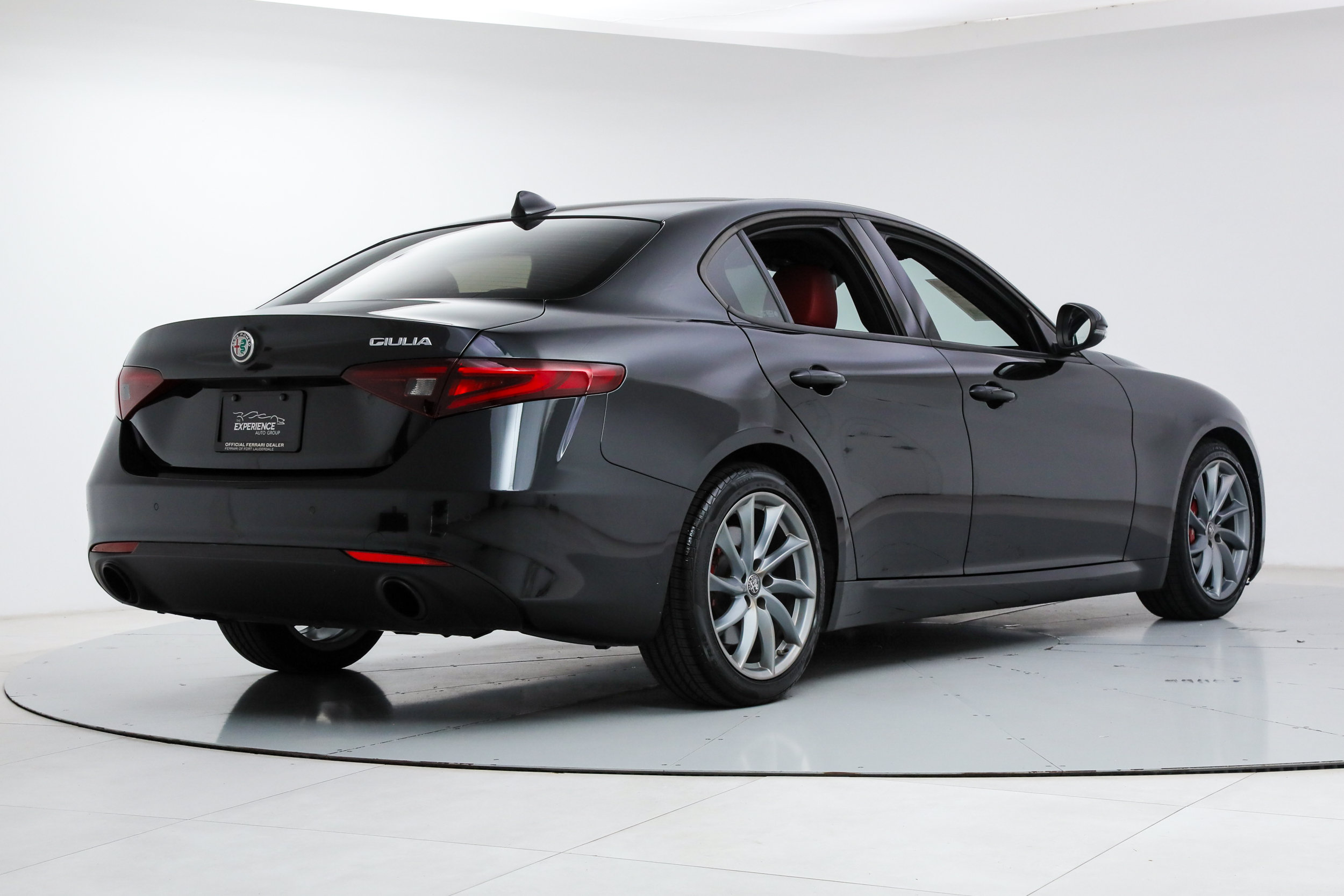 Used 2022 Alfa Romeo Giulia Sprint RWD image 5