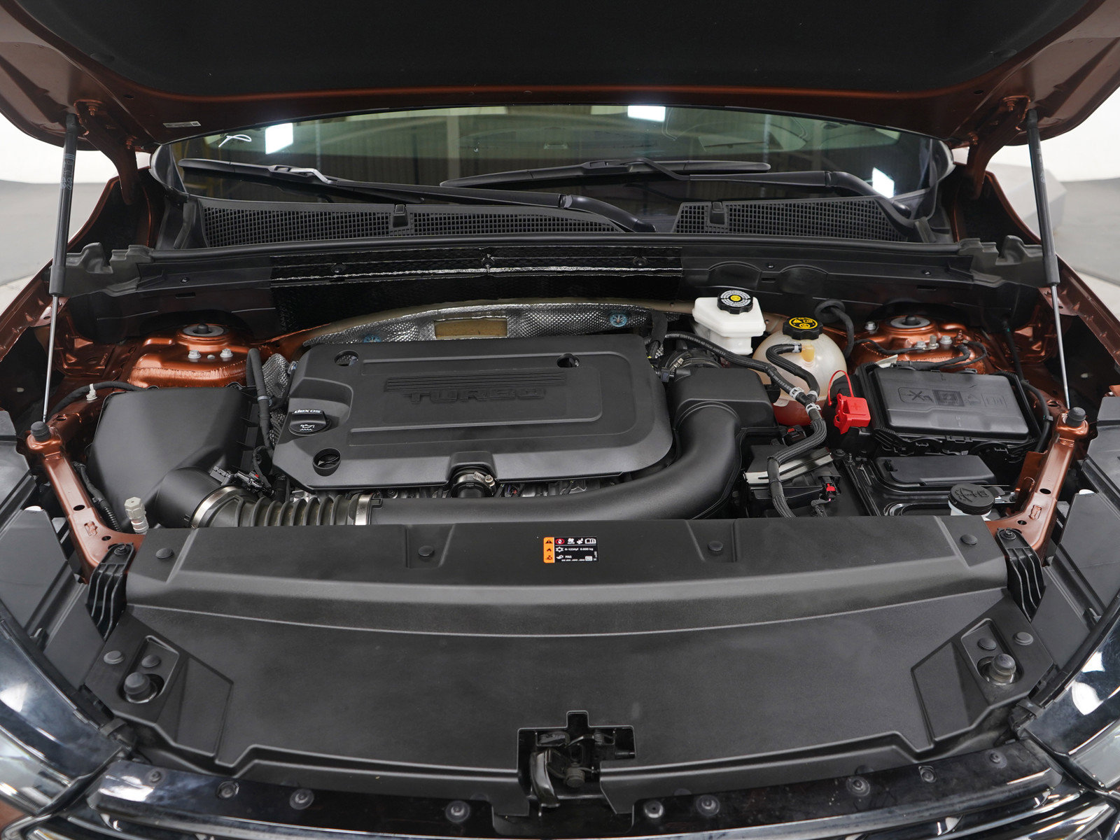 Used 2022 Buick Envision Essence w/ Technology Package I image 28