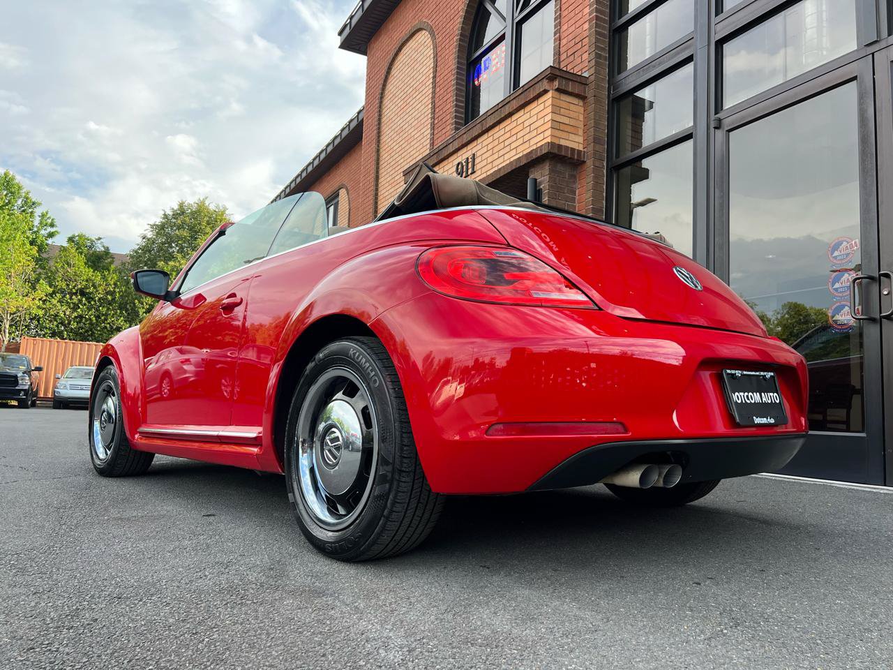 Used 2013 Volkswagen Beetle 2.5 FWD image 25