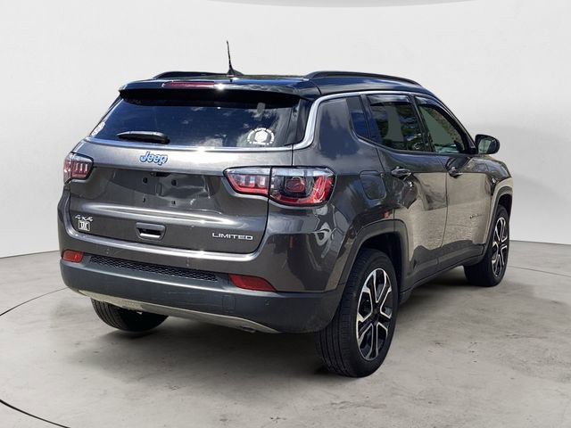 Used 2024 Jeep Compass Limited w/ Sun and Sound Group image 5