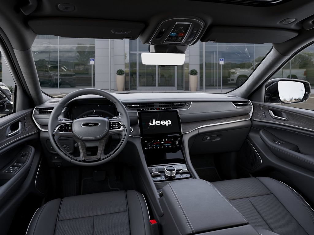 New 2025 Jeep Grand Cherokee L Overland w/ Advanced Protech Group III AWD/4WD image 15