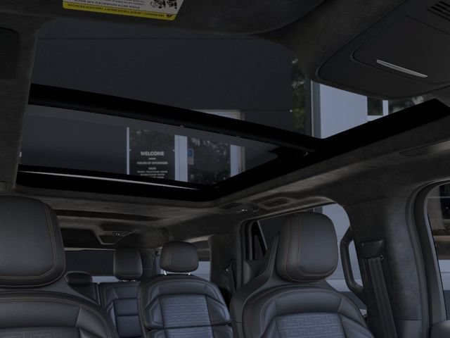 New 2025 Lincoln Navigator L Black Label AWD/4WD image 22