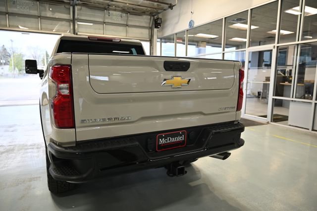New 2026 Chevrolet Silverado 2500 Custom w/ Custom Value Package AWD/4WD image 6