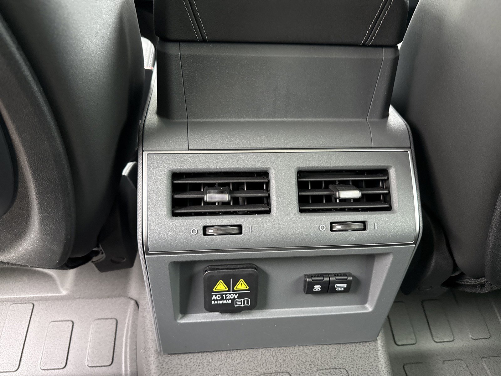 New 2026 INEOS Grenadier Station Wagon AWD/4WD image 27