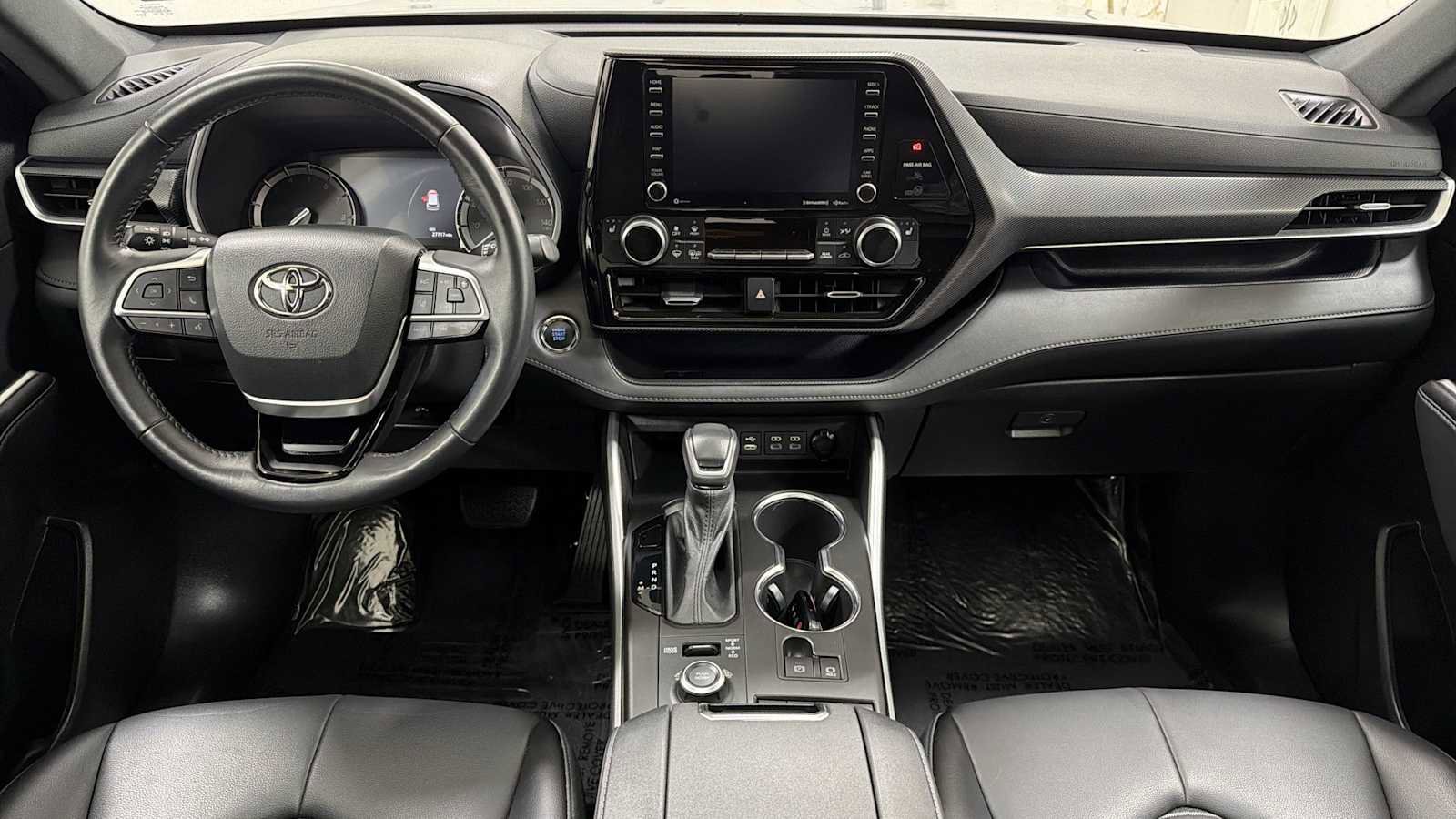 Used 2022 Toyota Highlander XSE image 27