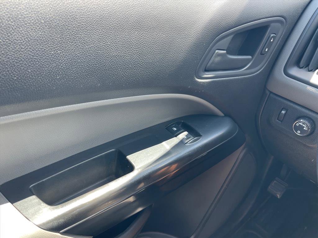 Used 2019 Chevrolet Colorado W/T w/ WT Convenience Package RWD image 19