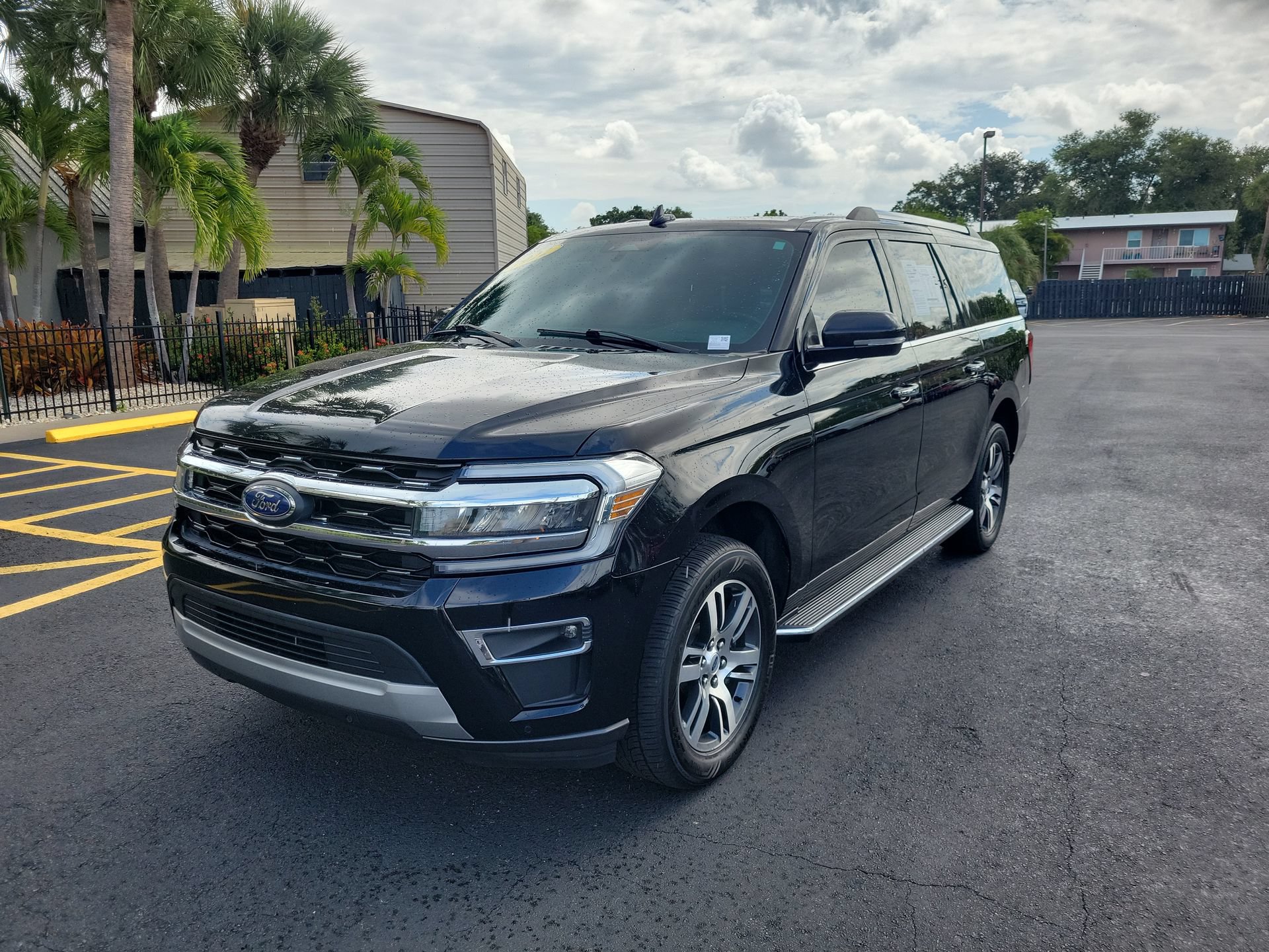Used 2022 Ford Expedition Max Limited RWD image 10