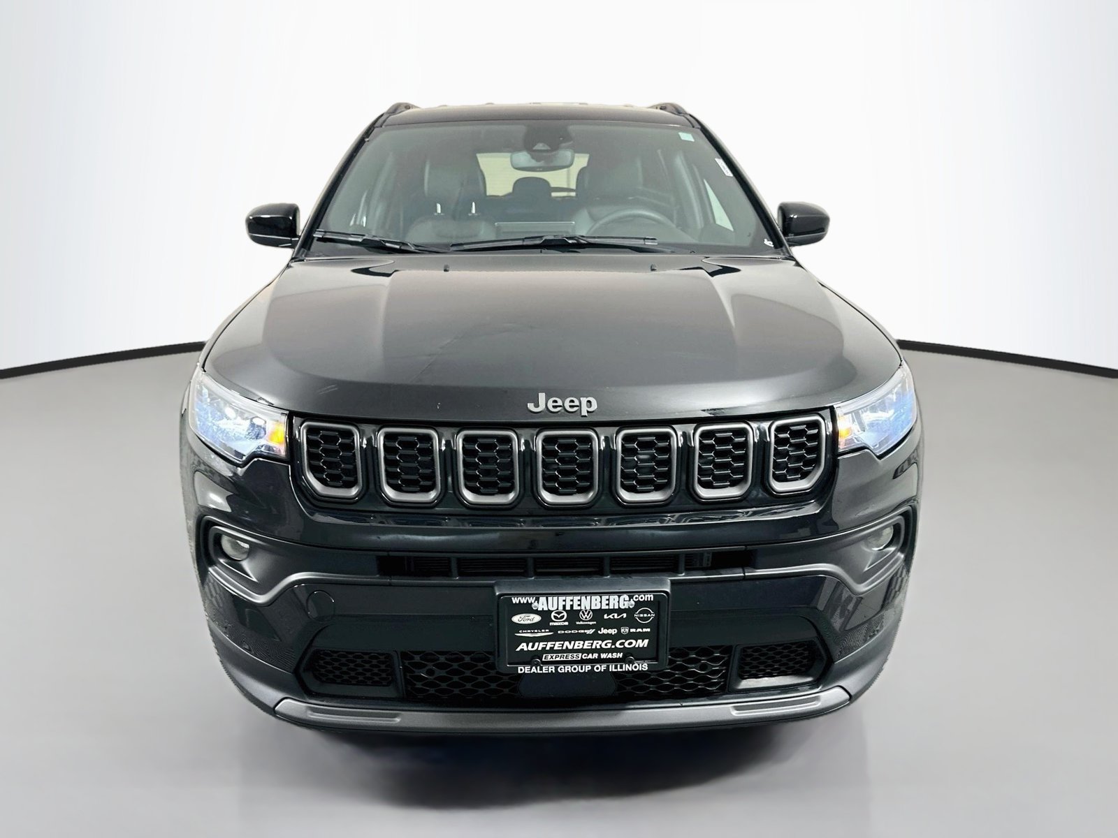 Used 2025 Jeep Compass Latitude w/ Altitude Special Edition AWD/4WD image 2