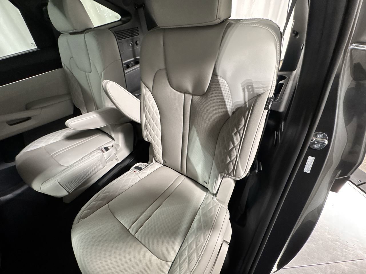 New 2026 Kia Sorento SX Prestige AWD/4WD image 28