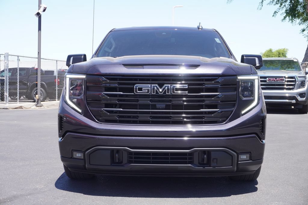 Used 2022 GMC Sierra 1500 Elevation w/ Elevation Premium Package AWD/4WD image 5