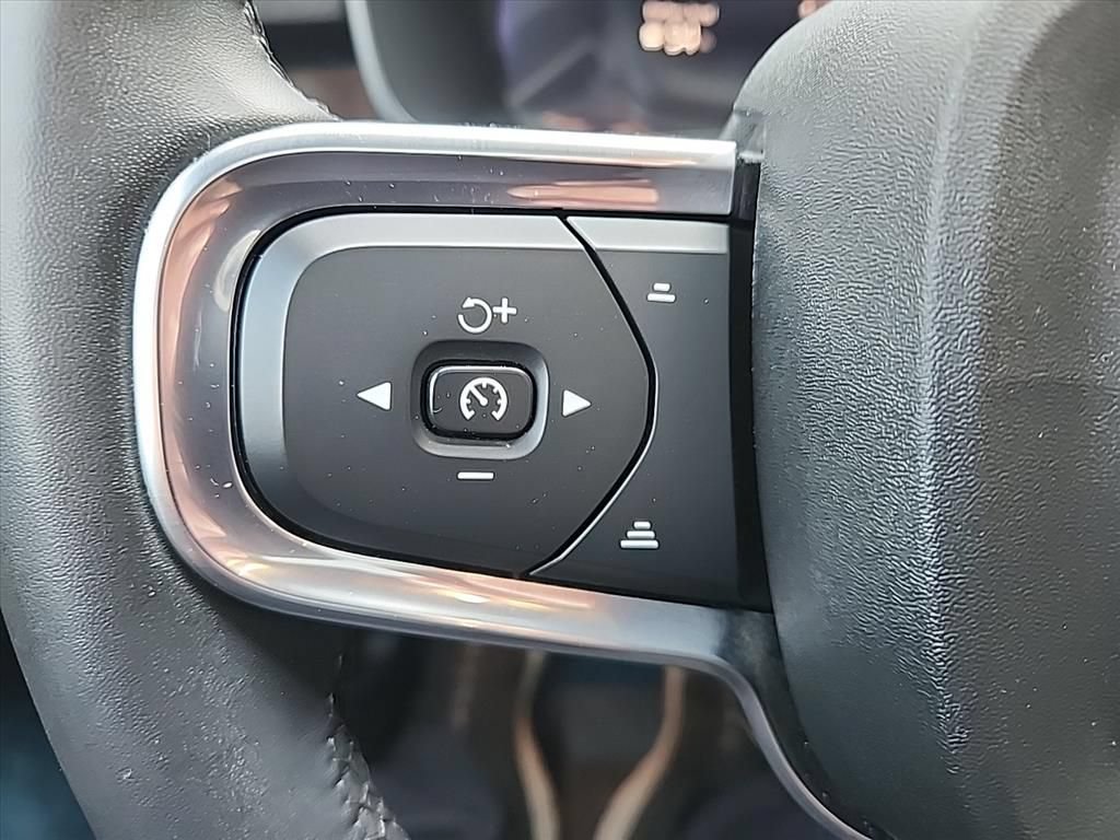 Certified 2024 Volvo XC40 Recharge Ultimate w/ Protection Package Premier AWD/4WD image 13