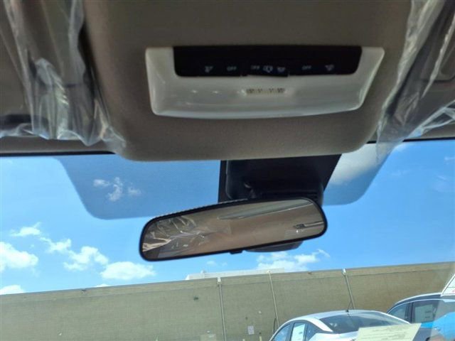 New 2025 Nissan Versa S image 27