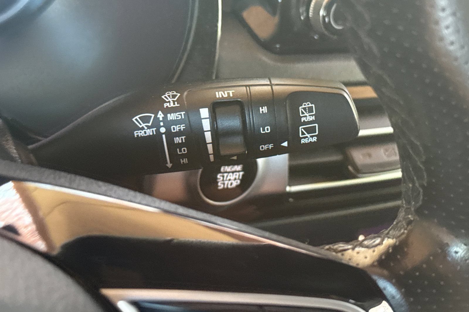 Used 2022 Kia Seltos SX w/ Sunroof Package AWD/4WD image 35