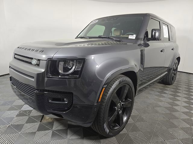Used 2025 Land Rover Defender 110 V8 image 2