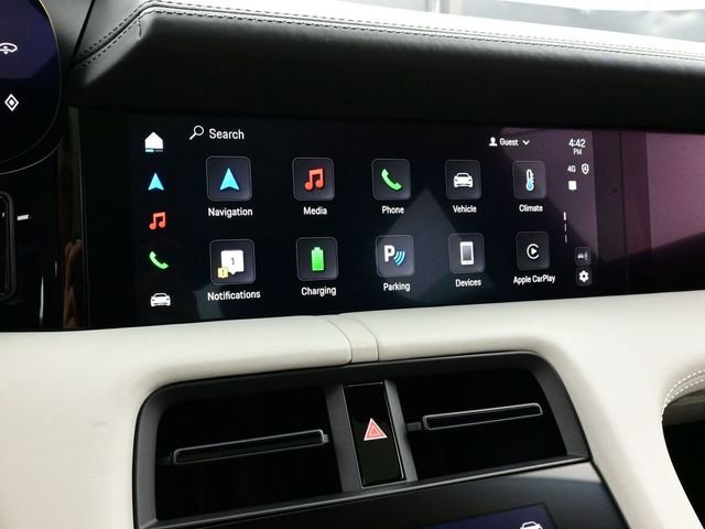 Used 2025 Porsche Taycan GTS image 10