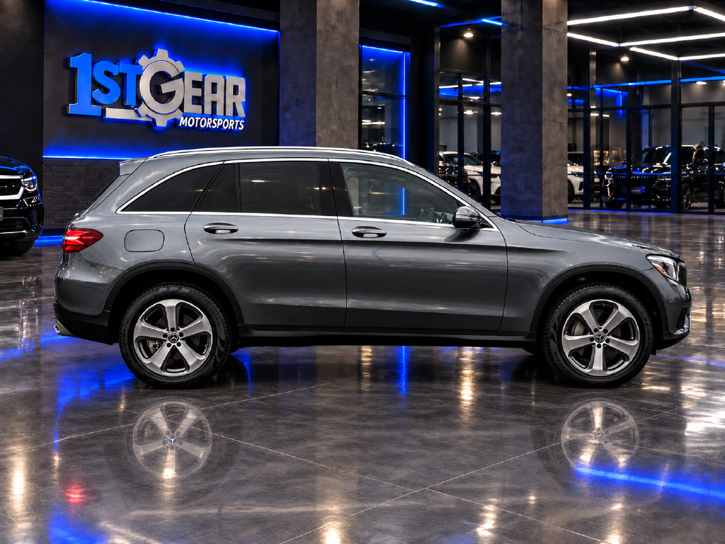 Used 2019 Mercedes-Benz GLC 300 4MATIC image 5