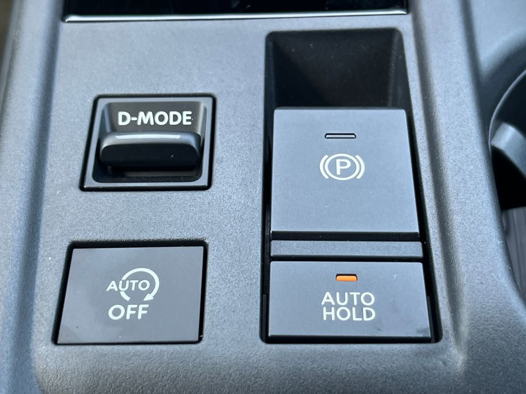 New 2026 Nissan Sentra SR w/ SR Premium Package FWD image 32