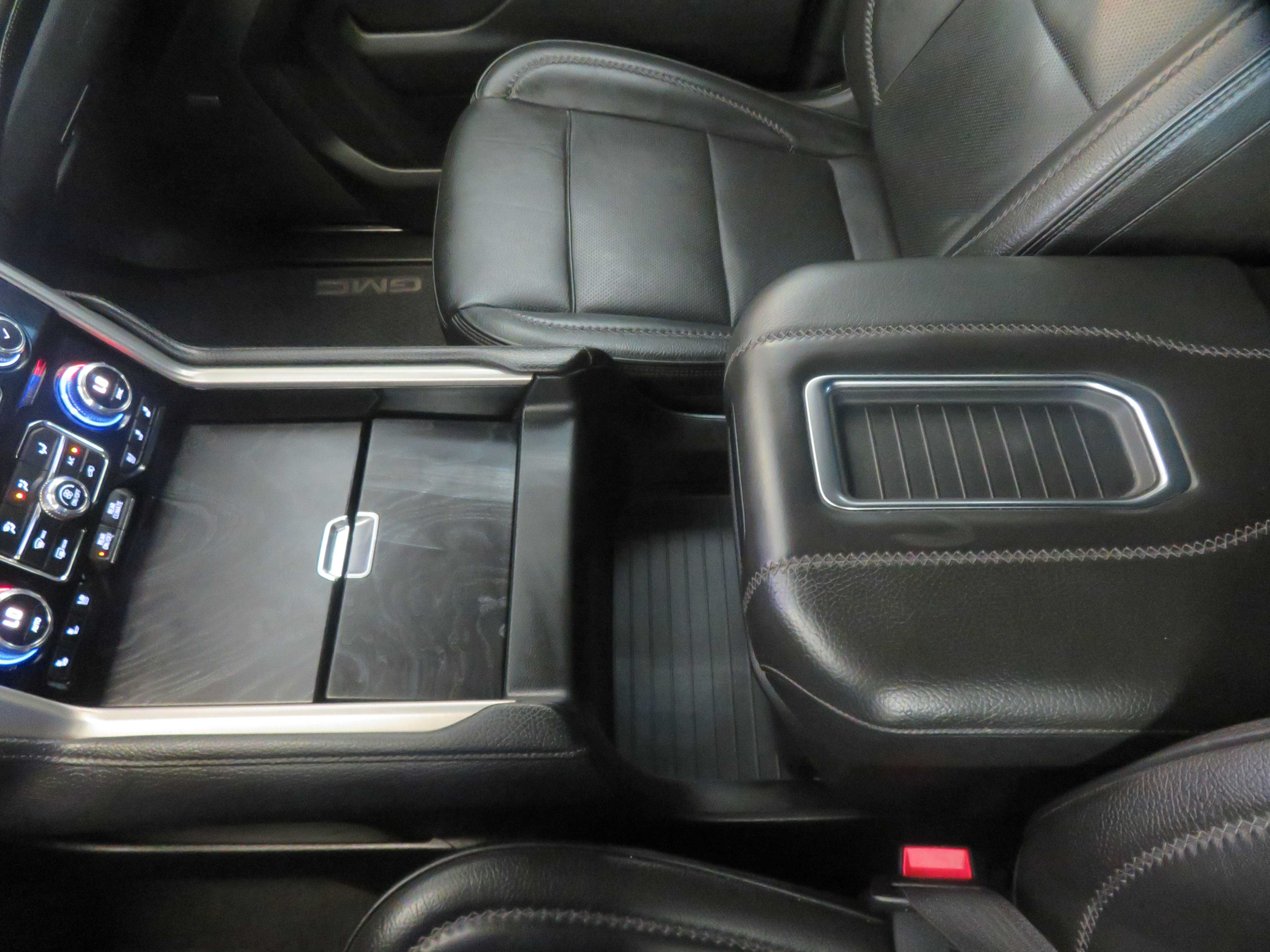 Used 2021 GMC Yukon Denali AWD/4WD image 55
