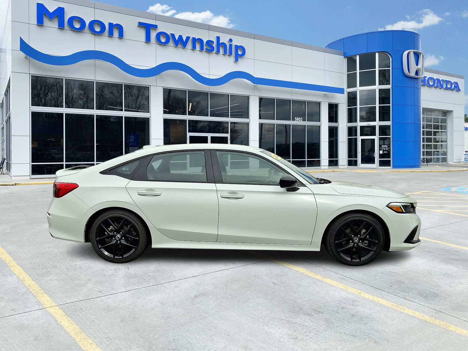 Used 2023 Honda Civic Sport image 7